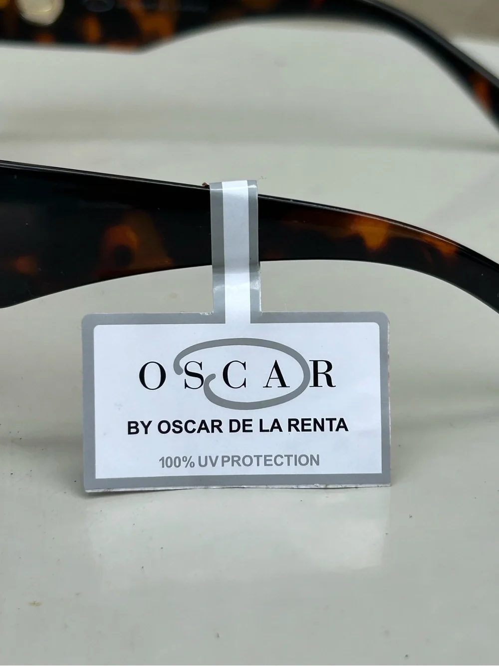 Oscar de la Renta Tortoiseshell Cat-Eye Sunglasses with Brown Lenses, NWT